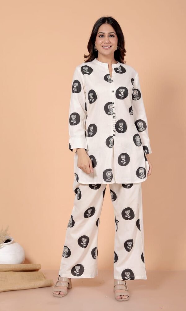 Jhumka Print Co ords -Black