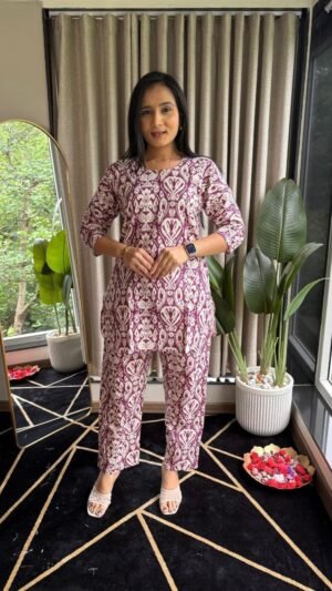 Ikkath Printed Short-top Co ords – Magenta