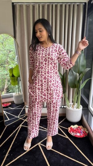 Ikkath Printed Short-top Co ords – Pink