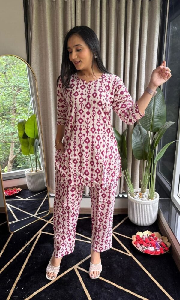 Ikkath Printed Short-top Co ords – Pink